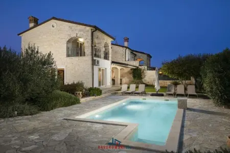 Location Villa à Rovinjsko Selo 8 personnes