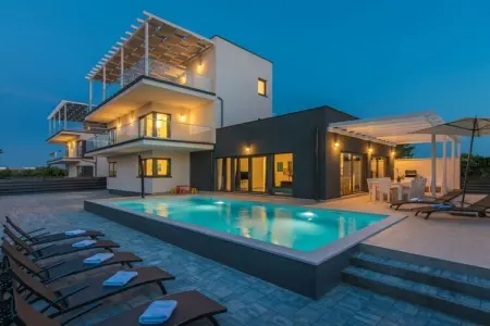 Location Villa à Premantura 12 personnes