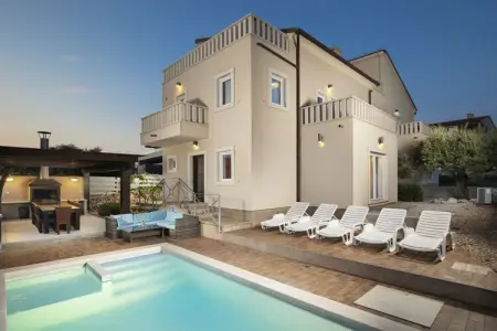 Location Villa à Premantura 12 personnes