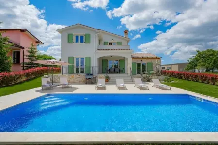 Location Villa à Pazin 8 personnes