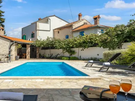 Location Maison à Svetvinčenat 8 personnes