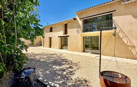 Location Maison à St Martin de Crau 8 personnes
