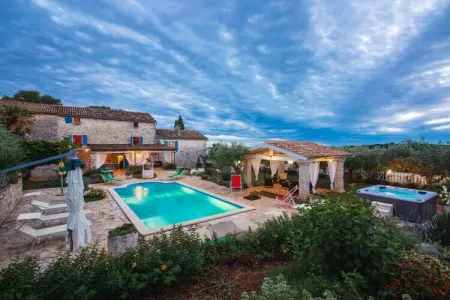 Location Villa à Vižinada 8 personnes