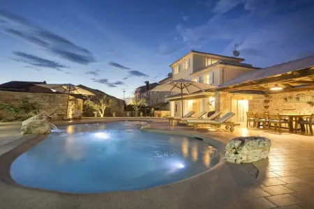 Location Villa à Čepljani 10 personnes
