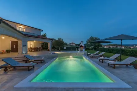 Location Villa à Vižinada 8 personnes