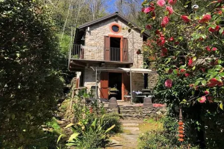 Location Maison à Cannero Riviera 2 personnes