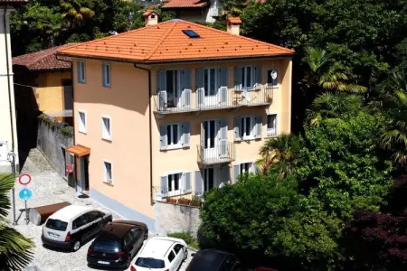 Location Maison à Cannero Riviera 9 personnes