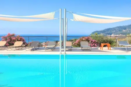 Location Villa à Diano Marina 16 personnes