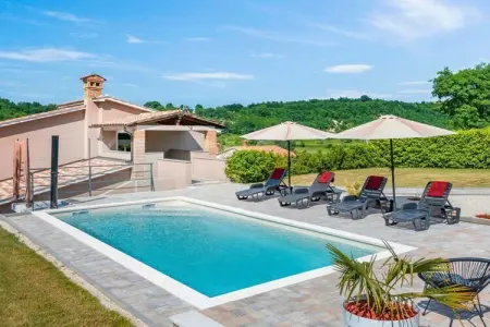 Location Maison à Pićan 5 personnes