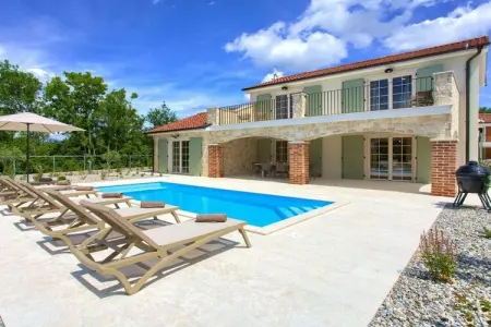 Location Villa à Rasopasno 8 personnes