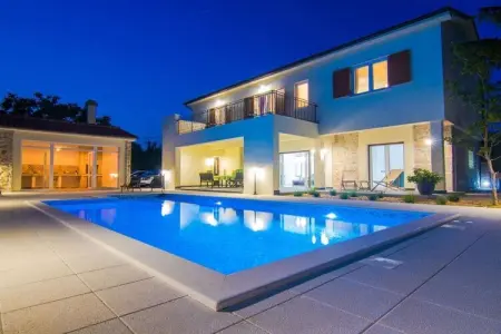 Location Villa à Gostinjac 8 personnes