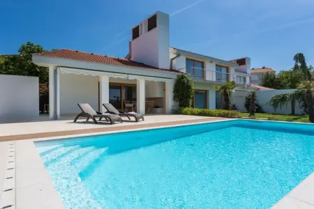 Location Villa à Klimno 6 personnes