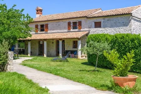 Location Maison à Rakalj 5 personnes