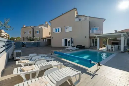Location Villa à Premantura 16 personnes