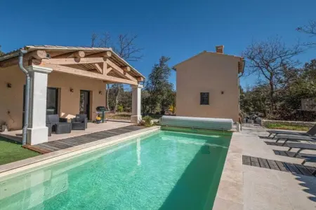 Location Maison à Saint Saturnin lès Apt 4 personnes