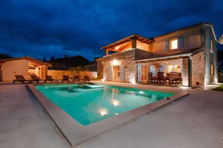 Location Villa à Krmed 10 personnes