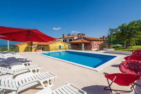 Location Maison à Pićan 12 personnes