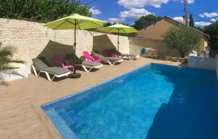 Location Maison à Nîmes 10 personnes