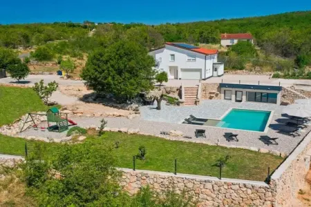 Location Maison à Postranje 8 personnes