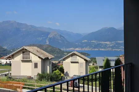 Location Maison à Colico 6 personnes