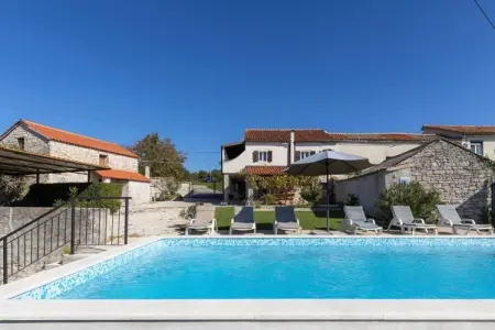 Location Maison à Kringa bei Porec 8 personnes