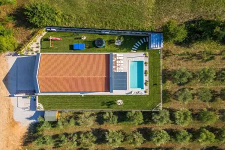 Location Maison à Baderna 8 personnes