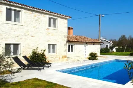 Location Maison à Visnjan 8 personnes