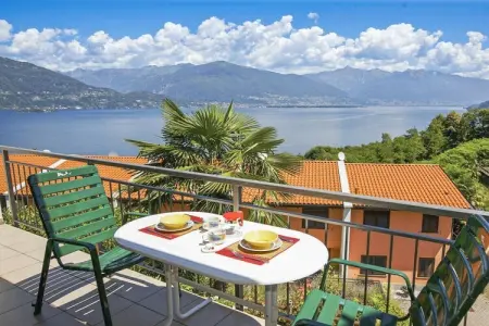 Location Maison à Pino sulla Sponda del Lago Maggiore 4 personnes