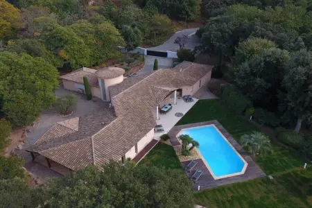 Location Villa à FRÉJUS 8 personnes