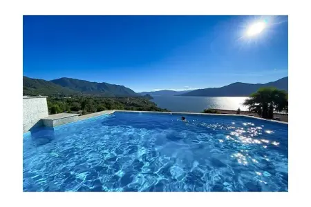 Location Maison à Brezzo di Bedero 4 personnes
