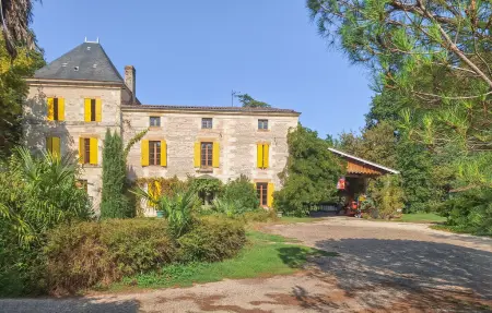 Location Maison à Sainte Marthe 10 personnes