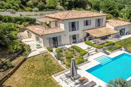 Location Maison à Grimaud 8 personnes