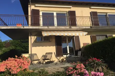 Location Maison à Brezzo di Bedero 2 personnes