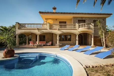 Location Maison à Sant Pere Pescador 9 personnes