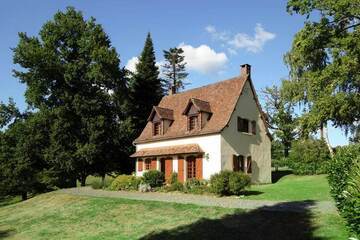 Location Villa à La Coquille 4 personnes, Dordogne