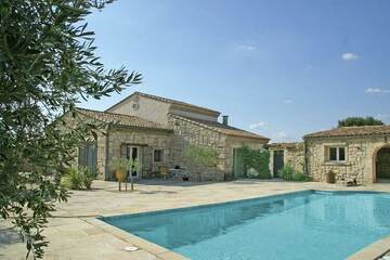 Location Villa à Montfrin 5 personnes, Gard