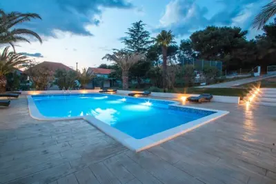 Location Maison à Bibinje 16 personnes