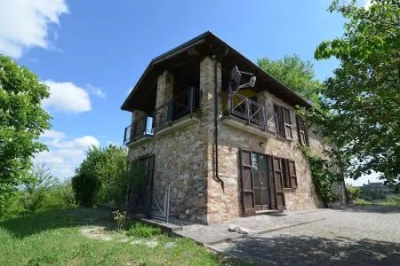 Location Villa à Ziano 4 personnes