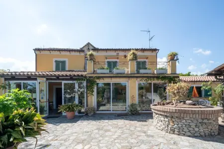 Location Maison à Stilo 4 personnes