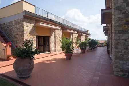 Location Maison à San Donato in Poggio 6 personnes