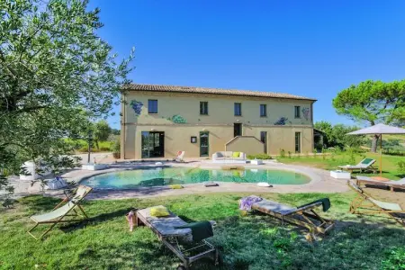 Location Villa à Barchi 10 personnes