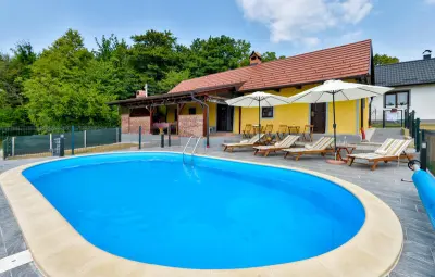 Location Maison à Cestica 4 personnes