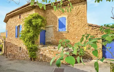 Location Maison à Saint Victor la Coste 6 personnes