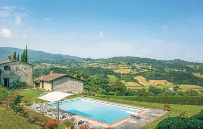 Location Maison à Dicomano 10 personnes