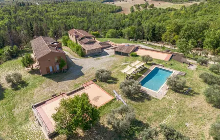 Location Maison à Montegabbione TR 12 personnes