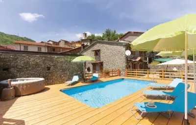 Location Maison à Sassalbo  MS  10 personnes