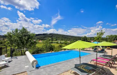 Location Maison à La Chap. sous Aubenas 12 personnes