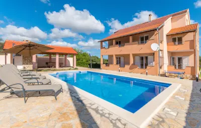Location Maison à Biograd na moru 10 personnes