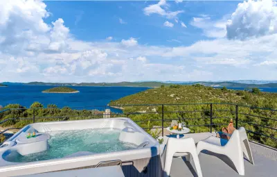 Location Maison à Dragove 4 personnes