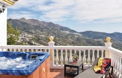 Location Maison à Árchez 9 personnes